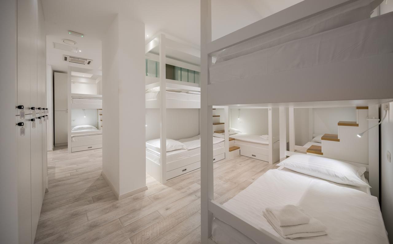 Boutique Hostel Posteya Split Exterior photo